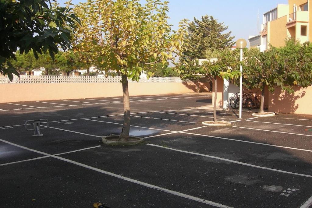 Gruissan Appartement Calme, Vue Sur Port De Plaisance -Clim, Empl.Parking المظهر الخارجي الصورة