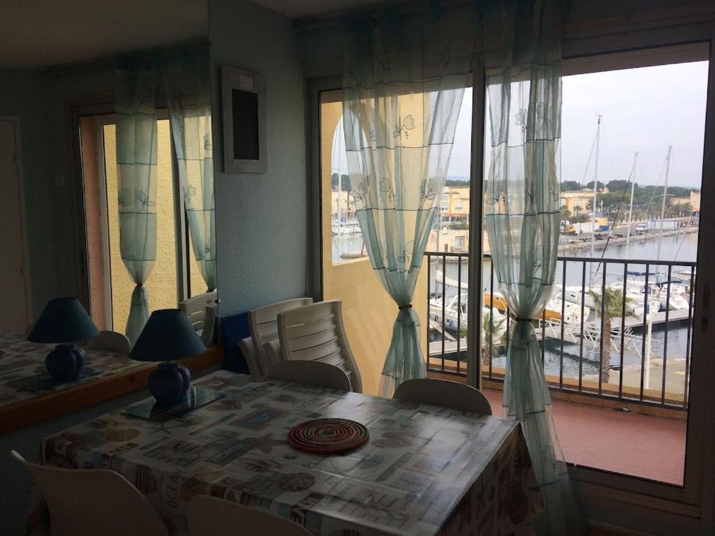 Gruissan Appartement Calme, Vue Sur Port De Plaisance -Clim, Empl.Parking المظهر الخارجي الصورة
