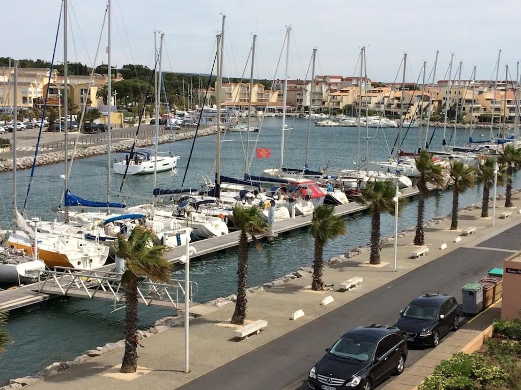 Gruissan Appartement Calme, Vue Sur Port De Plaisance -Clim, Empl.Parking المظهر الخارجي الصورة
