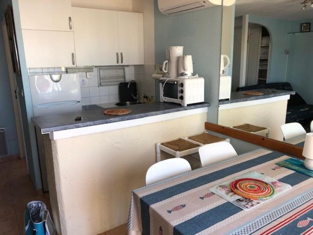 Gruissan Appartement Calme, Vue Sur Port De Plaisance -Clim, Empl.Parking المظهر الخارجي الصورة