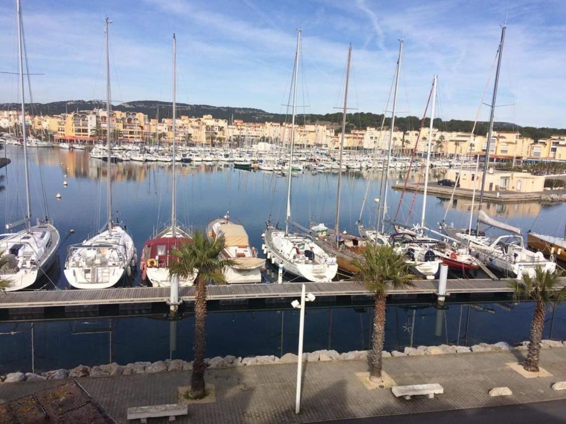Gruissan Appartement Calme, Vue Sur Port De Plaisance -Clim, Empl.Parking المظهر الخارجي الصورة